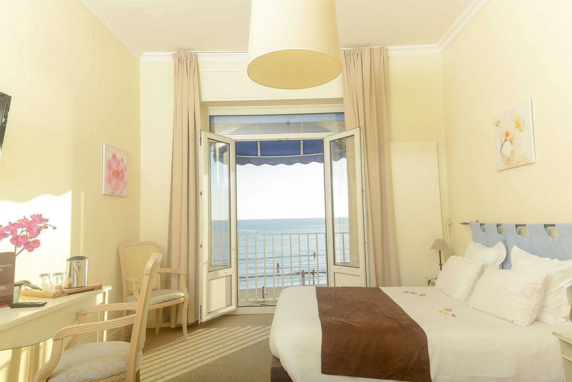 Cerise Royan - Le Grand Hotel De La Plage Dış mekan fotoğraf
